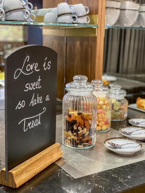 Hotel Schani Salon image 24